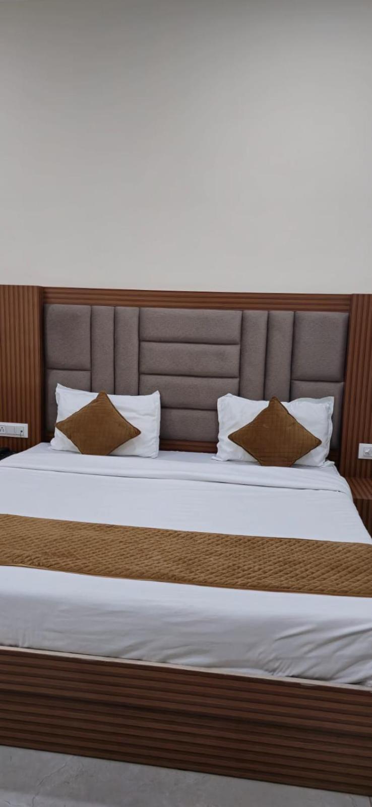 Отель Satya Residency Катра Экстерьер фото
