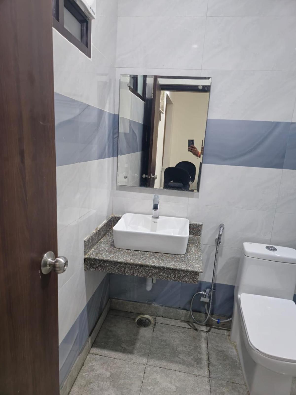 Отель Satya Residency Катра Экстерьер фото
