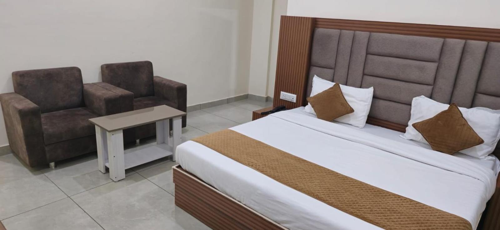 Отель Satya Residency Катра Экстерьер фото
