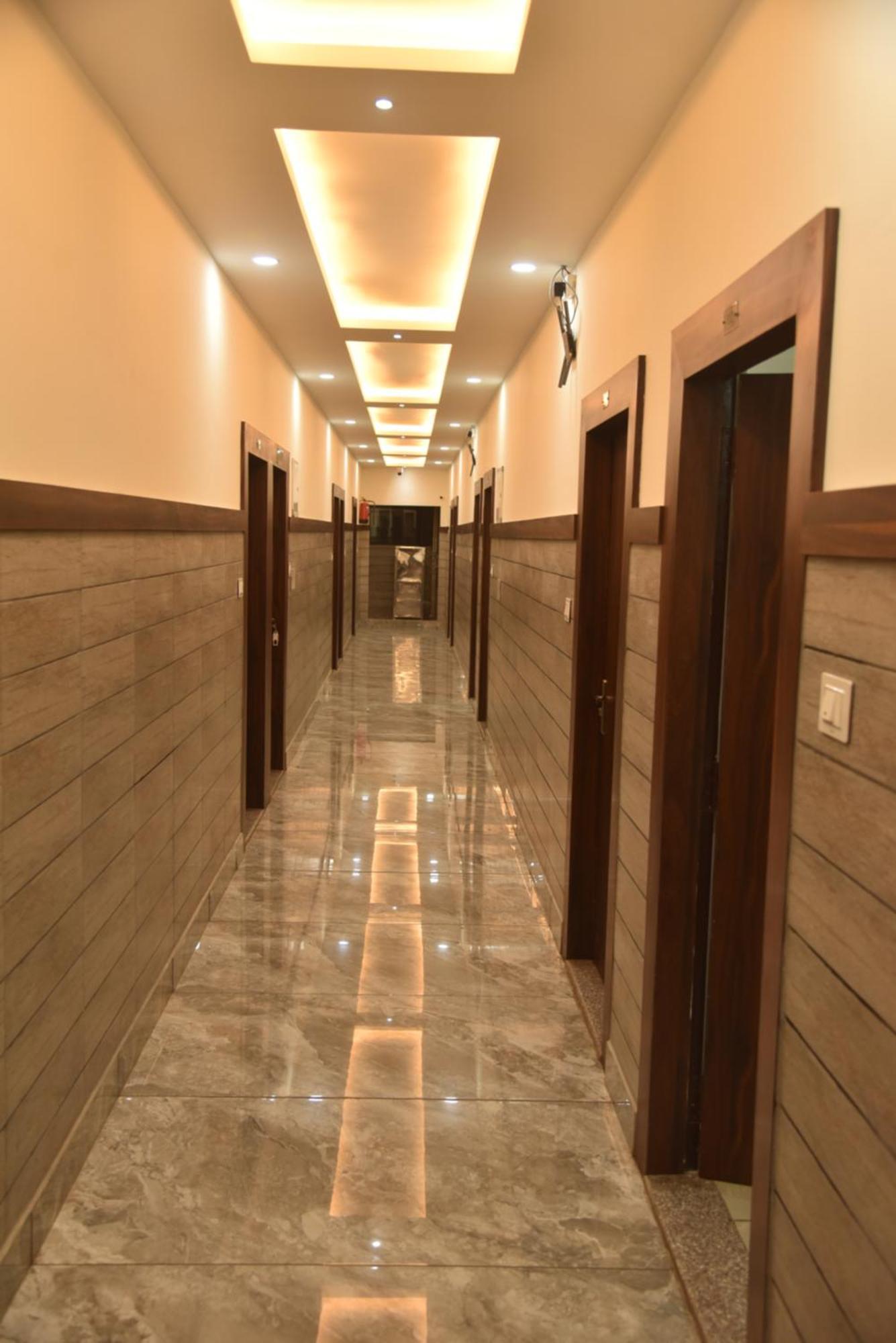 Отель Satya Residency Катра Экстерьер фото